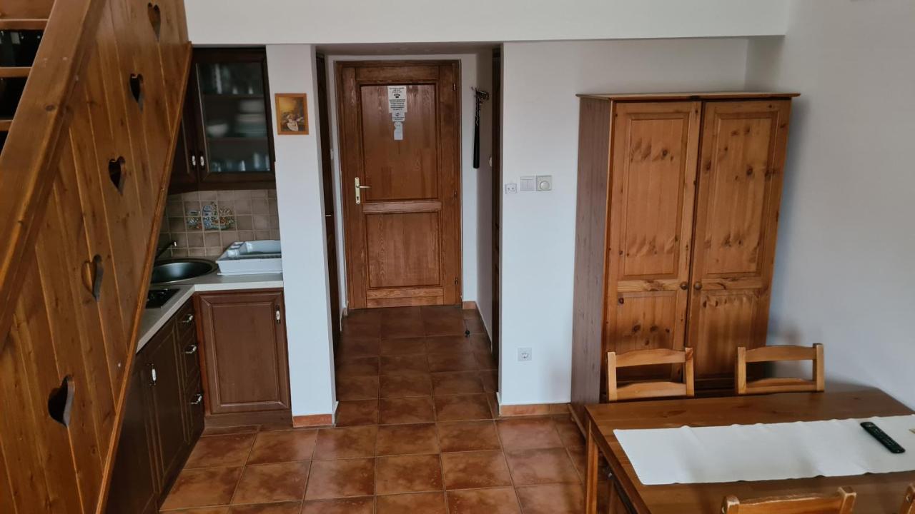 Gyulai Fuerdoe Apartman Exterior photo